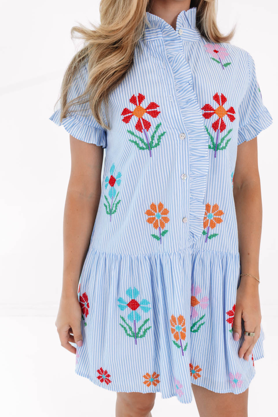 The Hunter Ruffle Button Up Dress - Blue Stripe - 图片 3
